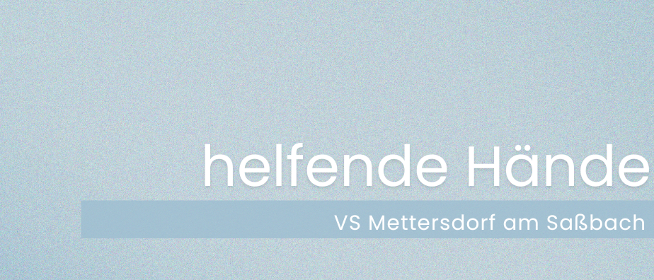 Das Wort 'helfer' wird in großen weißen Buchstaben auf einem hellblauen Hintergrund angezeigt, wobei der Buchstabe 'v' darunter erscheint.