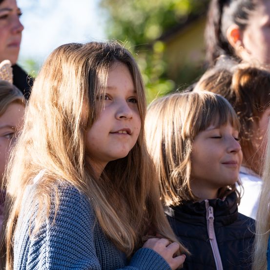 Bild enthält, Person, Face, Head, Smile, Child, Female, Girl, Blonde, People, Woman