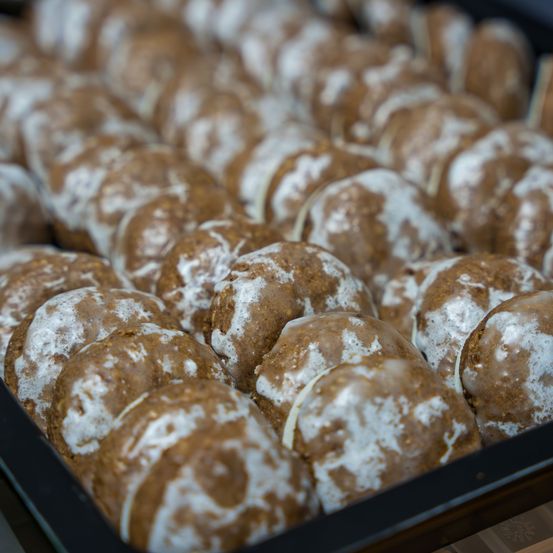 Bild enthält, Food, Sweets, Bread, Shop