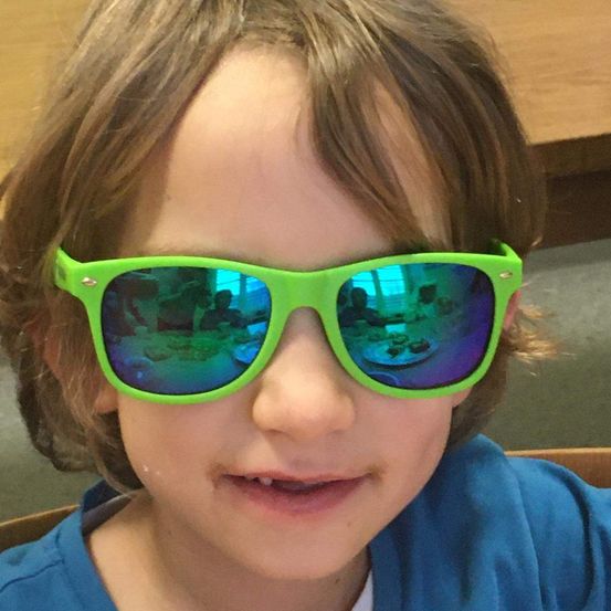 Bild enthält, Accessories, Sunglasses, Glasses, Face, Head, Person, Photography, Portrait