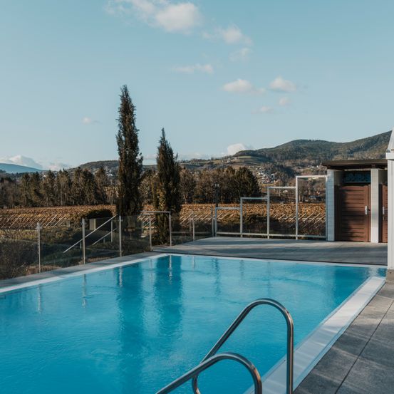 Bild enthält, Pool, Water, Swimming Pool, Outdoors, Architecture, Building, Hotel, Resort, Aerial View