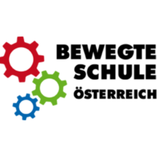 Das Logo für 'Bewegte Schule Osterreich' zeigt drei bunte Zahnräder in Rot, Grün und Blau. Der Text ist fett und die Zahnräder sind miteinander verbunden.