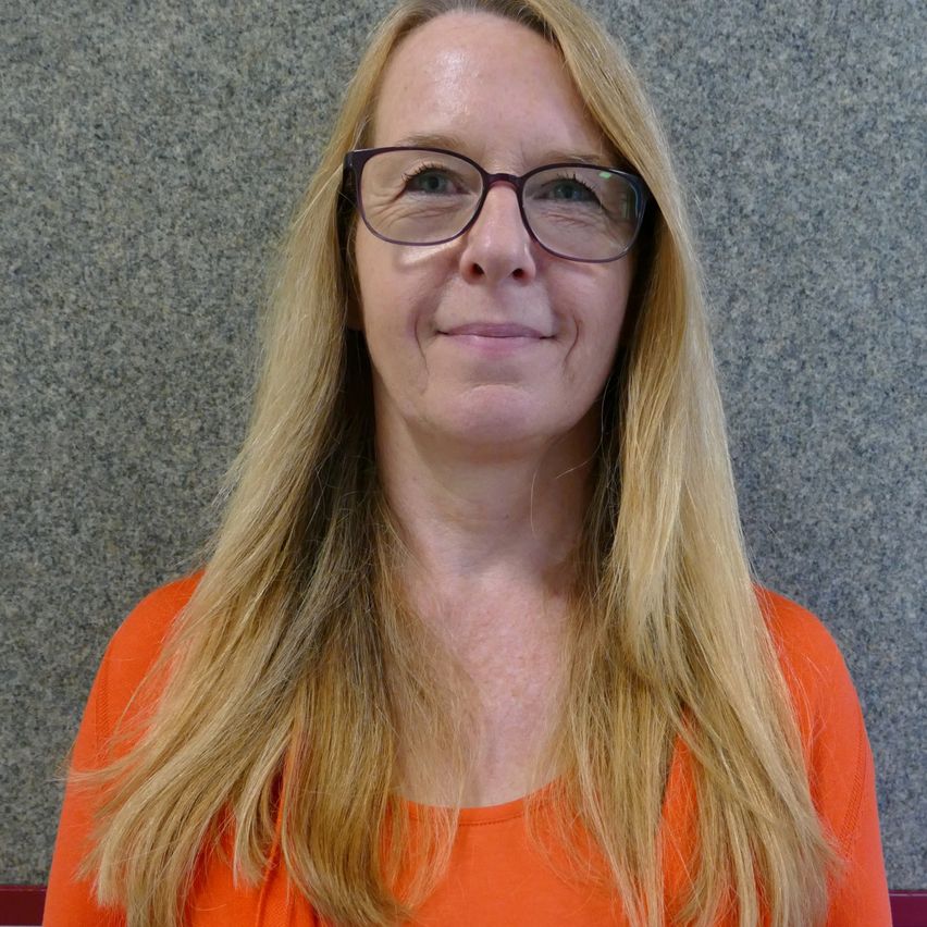 Bild enthält, Glasses, Face, Head, Person, Photography, Portrait, Blonde, Adult, Female, Woman