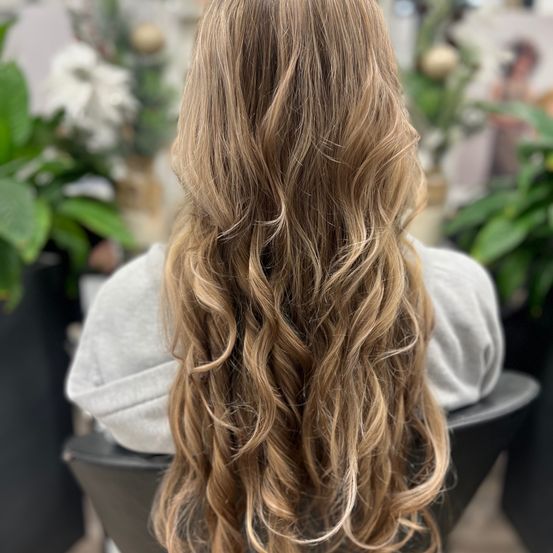 Bild enthält, Hair, Person, Highlighted Hair, Blonde, Head