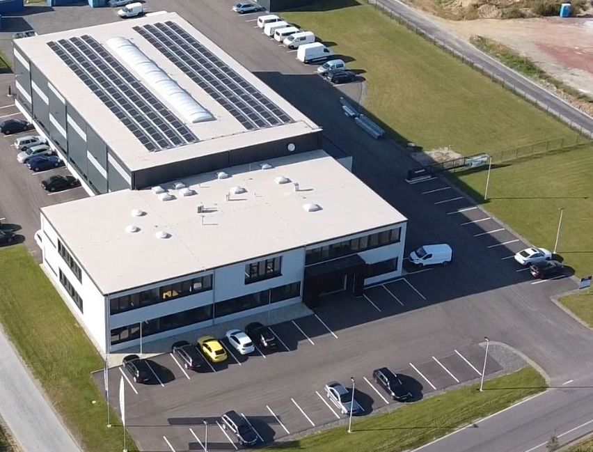 Bild enthält, Outdoors, Aerial View, Architecture, Building, Transportation, Vehicle, Car