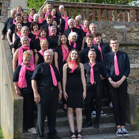 Bild enthält, People, Person, Formal Wear, Suit, Adult, Female, Woman, Male, Man, Dress