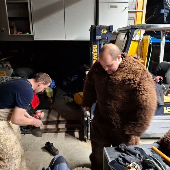 Bild enthält, Adult, Male, Man, Person, Soccer Ball, Sport, Footwear, Shoe, Face, Head