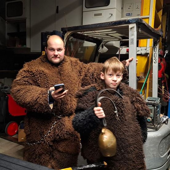 Bild enthält, Face, Person, Photography, Portrait, Adult, Male, Man, Boy, Child, Coat