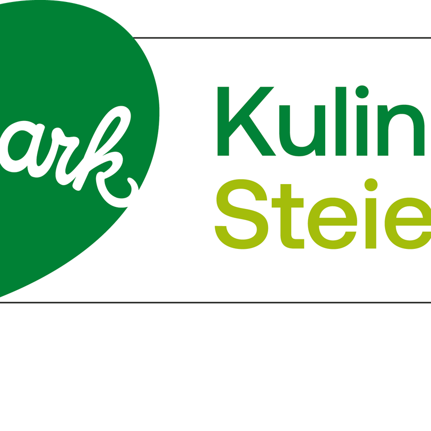 Das Bild zeigt das Logo für Kulinark Steie. Das Logo ist grün mit einer geschwungenen, herzförmigen Form, die den Namen 'Kulinark' in weißer kursiver Schrift enthält. Darunter steht in grün der Name 'Steie'.