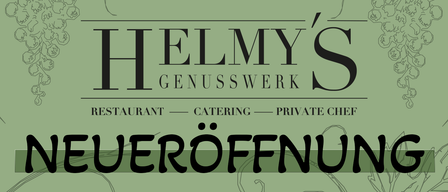 Plakat für die Neueröffnung eines Restaurants am 09.11.2025. Zwei Personen halten Weingläser. Kontaktdaten und Website werden angezeigt. QR-Code ist vorhanden.