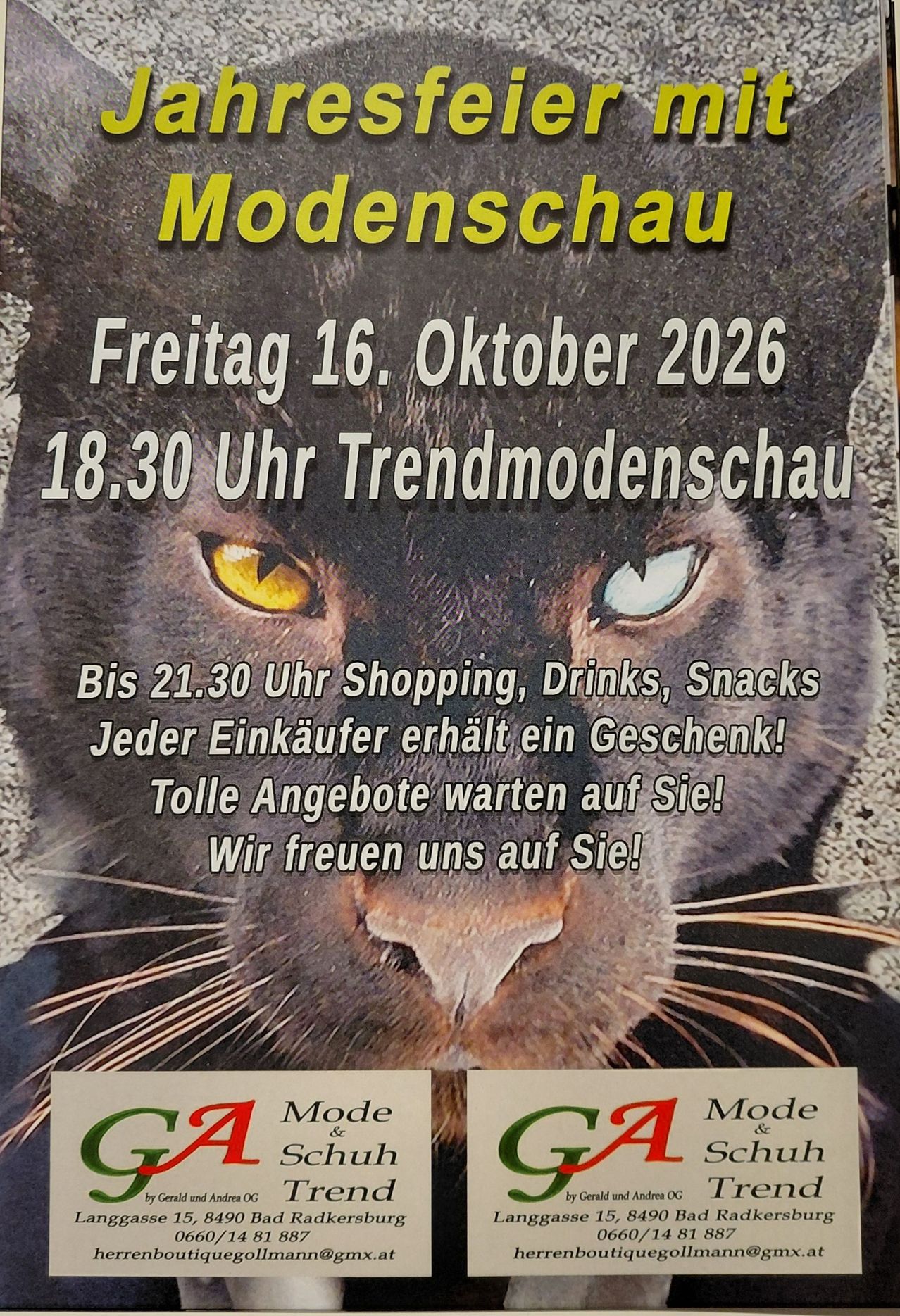 Ein Plakat für eine jährliche Modenschau mit einer schwarzen Katze mit gelben Augen. Die Veranstaltung ist für Freitag, den 16. Oktober 2026, um 18:30 Uhr geplant. Das Plakat enthält auch Details zu Shopping, Getränken, Snacks und Geschenken für jeden Käufer.