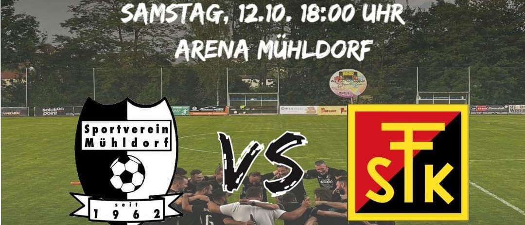 Bild enthält, People, Person, Advertisement, Poster, Grass, Adult, Male, Man, Field, T-Shirt