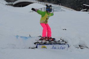 Bild enthält, Nature, Outdoors, Snow, Person, Leisure Activities, Skiing, Sport, Adventure, Snowboarding