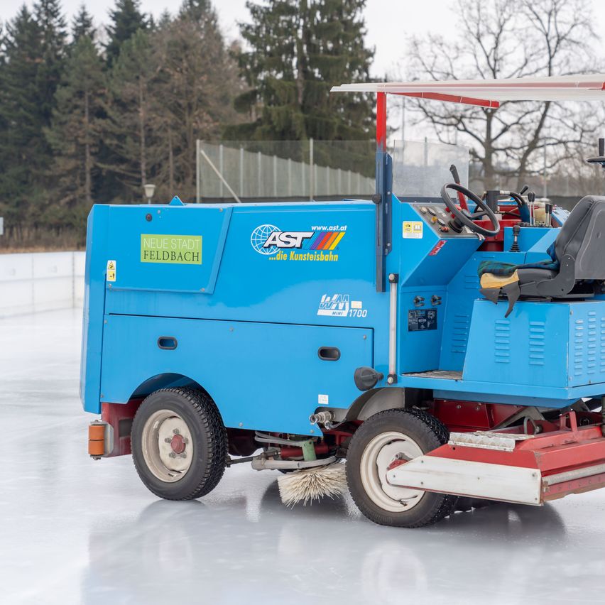 Bild enthält, Machine, Wheel, Car, Transportation, Vehicle, Bulldozer