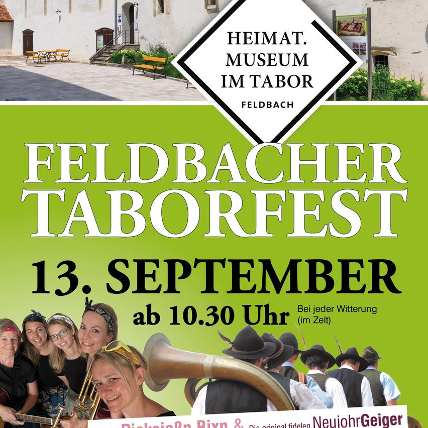 Plakat für das Feldbacher Taborfest-Event mit einer Gruppe von Menschen mit Musikinstrumenten und einem Gebäude im Hintergrund. Das Event ist für den 13. September um 10:30 Uhr geplant.