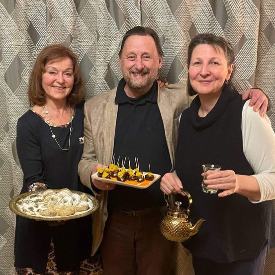 Gastgeber Silvia und Ludwig Szaga-Doktor-Degenhart mit Präsidentin Michaela Widhalm