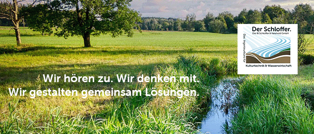 Bild enthält, Land, Nature, Outdoors, Grass, Field, Vegetation, Ditch, Grassland, Pond, Water