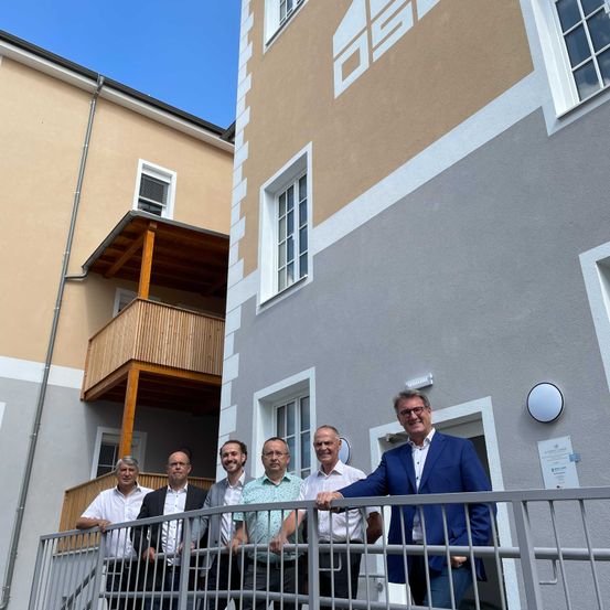 Bild enthält, Adult, Male, Man, Person, Accessories, Glasses, People