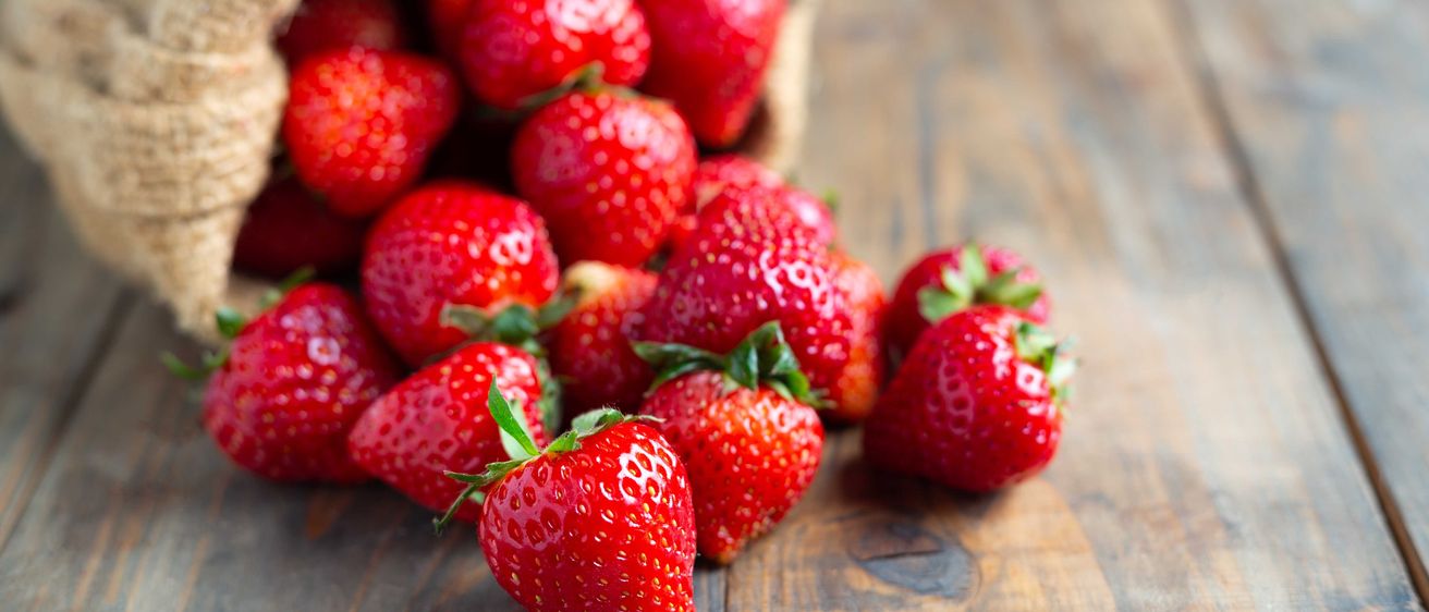Bild enthält, Berry, Food, Fruit, Plant, Produce, Strawberry