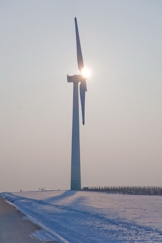 Bild enthält, Machine, Motor, Engine, Turbine, Wind Turbine, Outdoors, Windmill