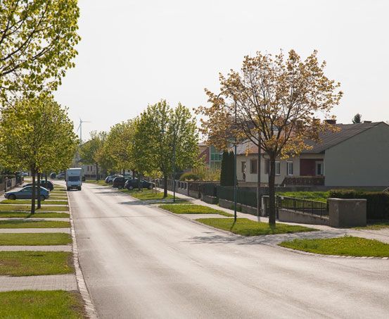 Suburb, Neighborhood, Car, Transportation, Vehicle