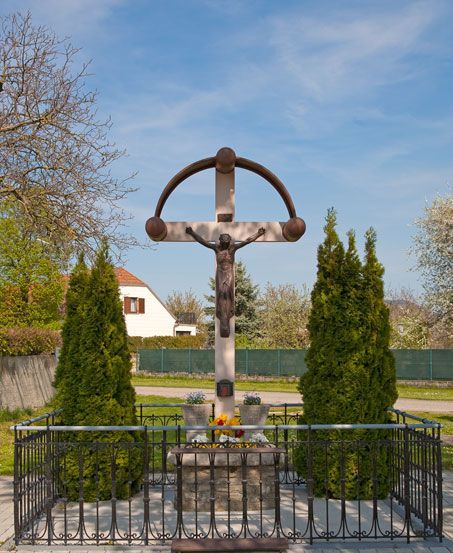 Cross, Symbol, Gate, Outdoors, Graveyard