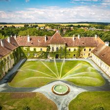 Im Schloss - DI Sarah Keil-Logo