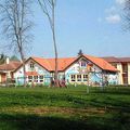 Bild enthält, Neighborhood, Housing, Villa, Grass, Outdoors, Nature, Yard, Backyard, Hotel, Resort