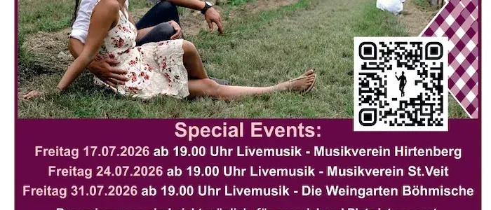 Plakat für ein Picknick-Event im Weinberg. Es listet Termine und Zeiten für das Event auf, mit einem QR-Code für weitere Informationen. Ein Paar ist abgebildet, das im Weinberg sitzt.
