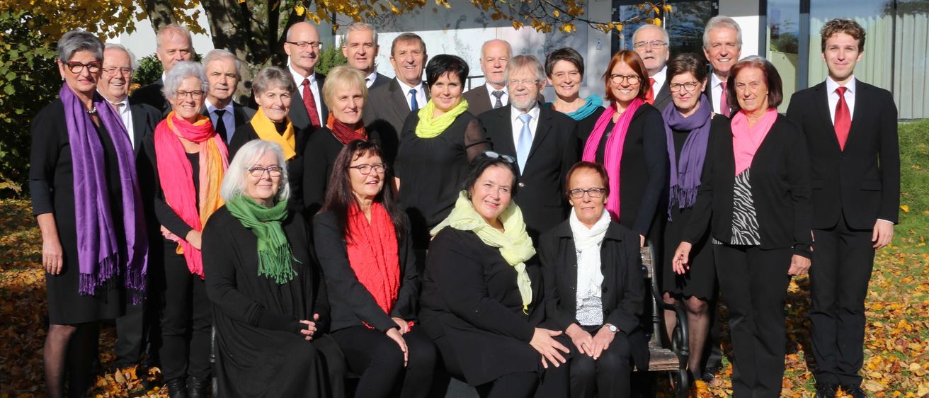 Bild enthält, Blazer, Coat, Jacket, People, Person, Adult, Female, Woman, Suit, Portrait