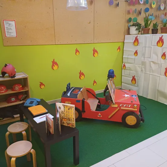 Play Area, Kindergarten, Wheel, Helmet, Indoors, Interior Design, Plant, Indoor Play Area, Car, Furniture