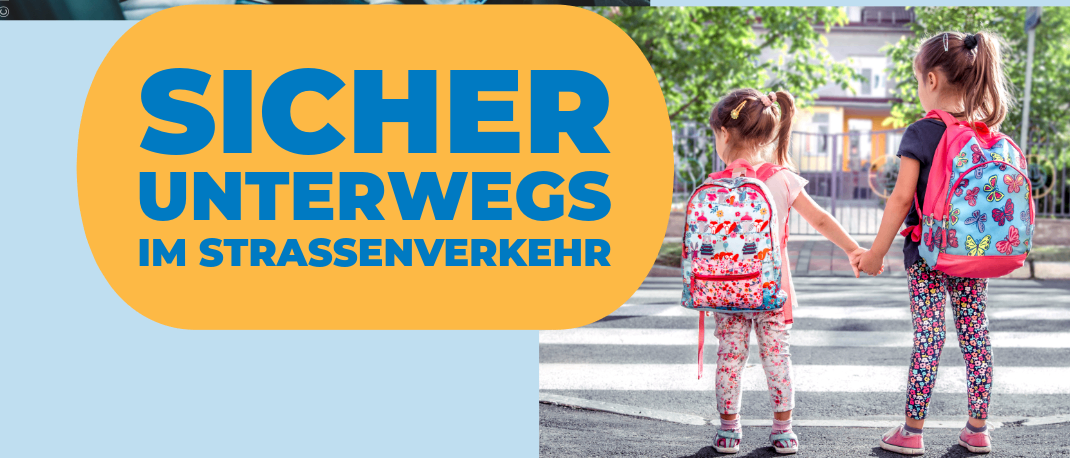 Bild enthält, Advertisement, Poster, Child, Female, Girl, Person, Shoe, Home Decor, Road, Vehicle