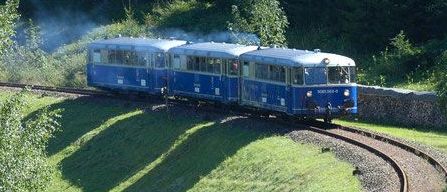 Bild enthält, Railway, Transportation, Train, Vehicle, Person