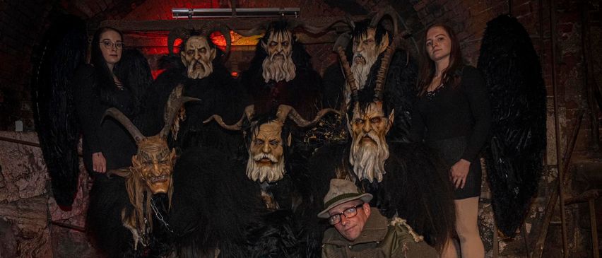 Bild enthält, Person, Adult, Female, Woman, Face, Head