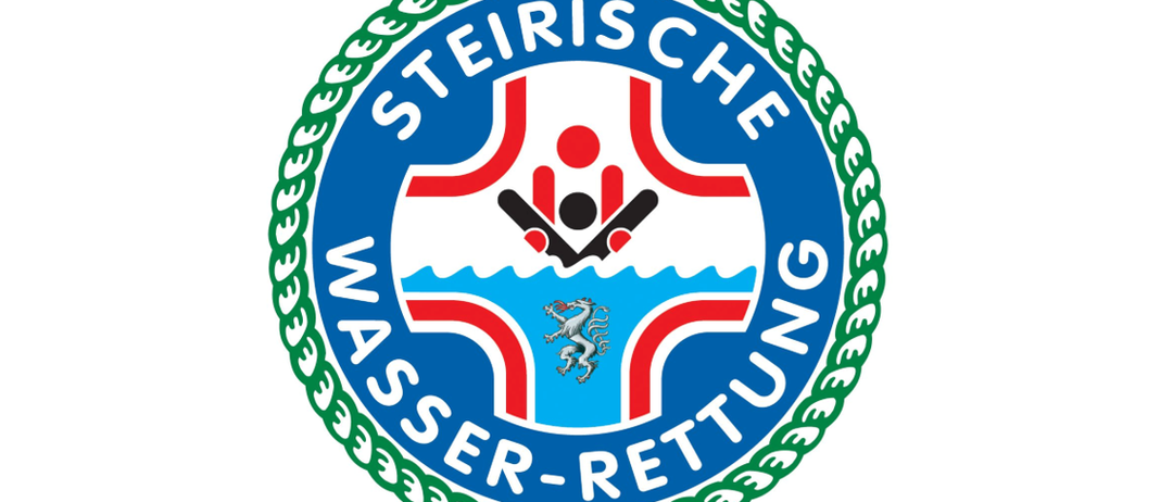 Logo der Steirischen Wasserrettung, mit einem blauen Kreis, umgeben von einem grünen Seil und einer Person im Wasser.
