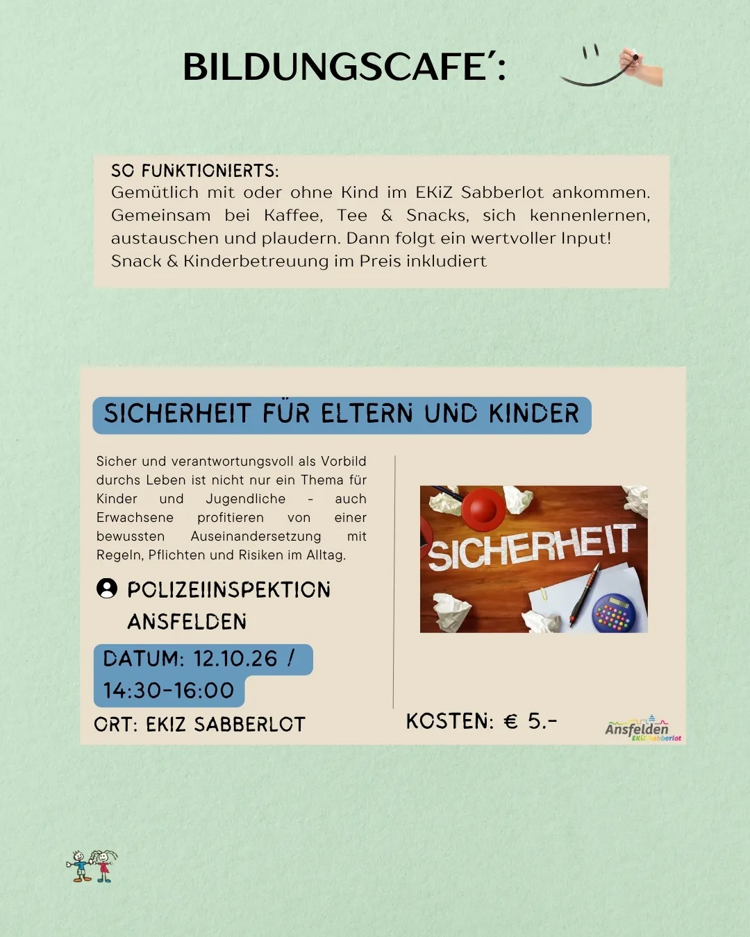 Eine Werbung für ein Kindercafé, mit einer Hand, die einen Stift hält und einem lächelnden Gesicht. Der Text lautet 'Bildungscafe' und erklärt die Funktion des Cafés, einschließlich einer einladenden Umgebung für Kinder, Kaffee, Tee, Snacks, Lernen, Ideenaustausch und verspielte Aktivitäten. Es wird auch erwähnt, dass Snacks und Kinderbetreuung im Preis inbegriffen sind.