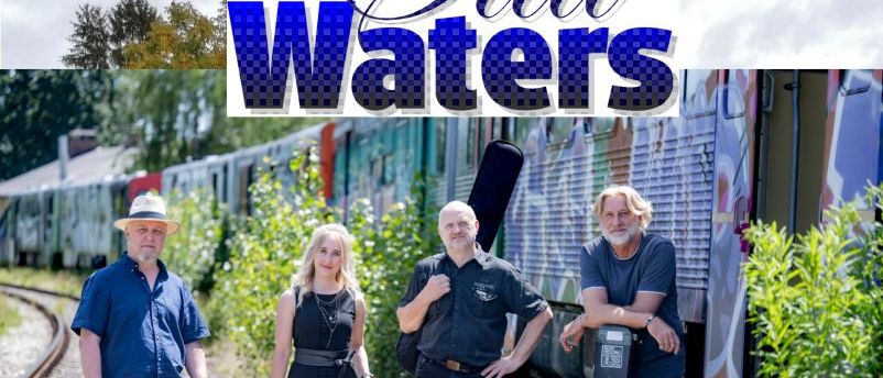 Bild enthält, Advertisement, Poster, Garden, Adult, Male, Man, Person, Photography, Gardening, Jeans