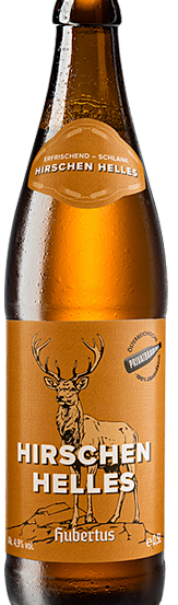 Eine Flasche Hirschen Helles Bier mit einem Hirsch auf dem Etikett, dargestellt auf schwarzem Hintergrund. Das Etikett zeigt den Markennamen und eine Hirschillustration.