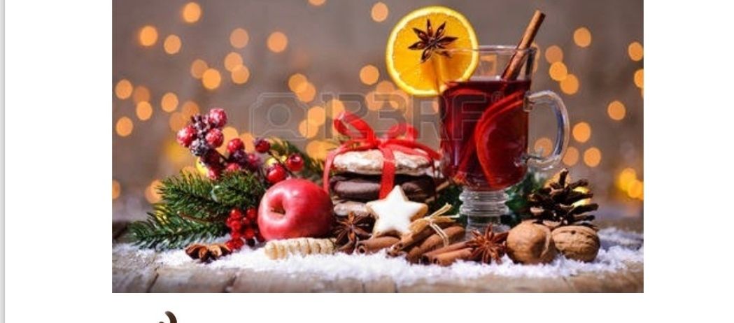 Ein Plakat für eine Kalenderpräsentation des Punitzer Weihnachtssportvereins. Es zeigt einen Glühwein, Weihnachtsdekorationen und einen Bokeh-Hintergrund.