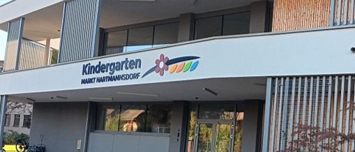 Kindergarten & Kinderkrippe Markt Hartmannsdorf-Logo