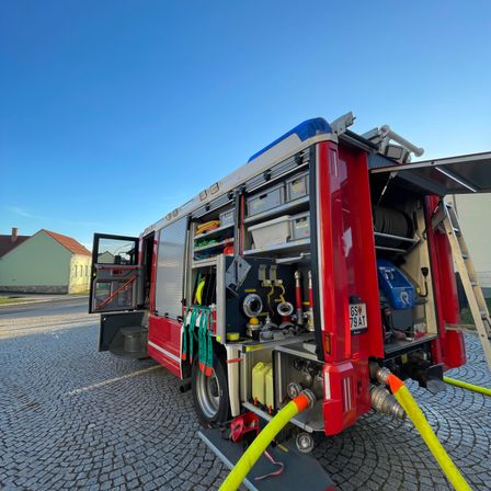 Bild enthält, Machine, Wheel, Transportation, Truck, Vehicle, Fire Truck
