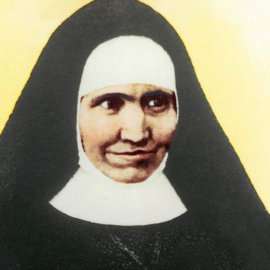 Image contains, Face, Head, Person, Photography, Portrait, Art, Painting, Happy, Smile, Fashion