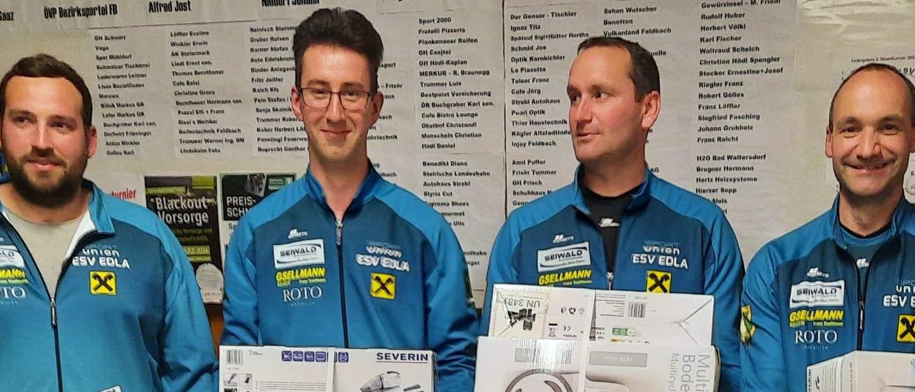 Bild enthält, Pants, Shoe, Box, Adult, Male, Man, Person, Portrait, Groupshot, Glasses