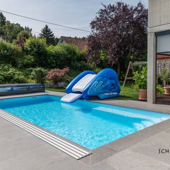 Bild enthält, Pool, Water, Swimming Pool, Outdoors, Backyard, Nature, Yard, Plant