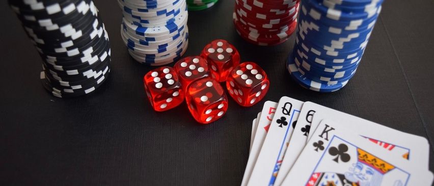 Bild enthält, Urban, Game, Can, Tin, Gambling