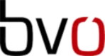 Das Logo zeigt die Buchstaben 'OV' in fetter, schwarzer Schrift mit einer roten geschwungenen Linie, die das 'V' und das 'O' verbindet, auf schwarzem Hintergrund.