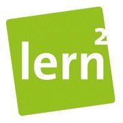 Ein grünes Quadrat mit der Nummer 2 oben und dem Wort 'lern' in Weiß im Inneren geschrieben.
