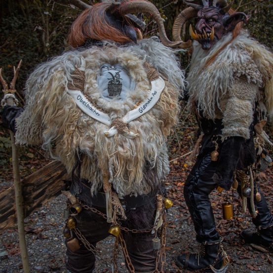 Bild enthält, Clothing, Costume, Person, Animal, Antelope, Mammal, Wildlife