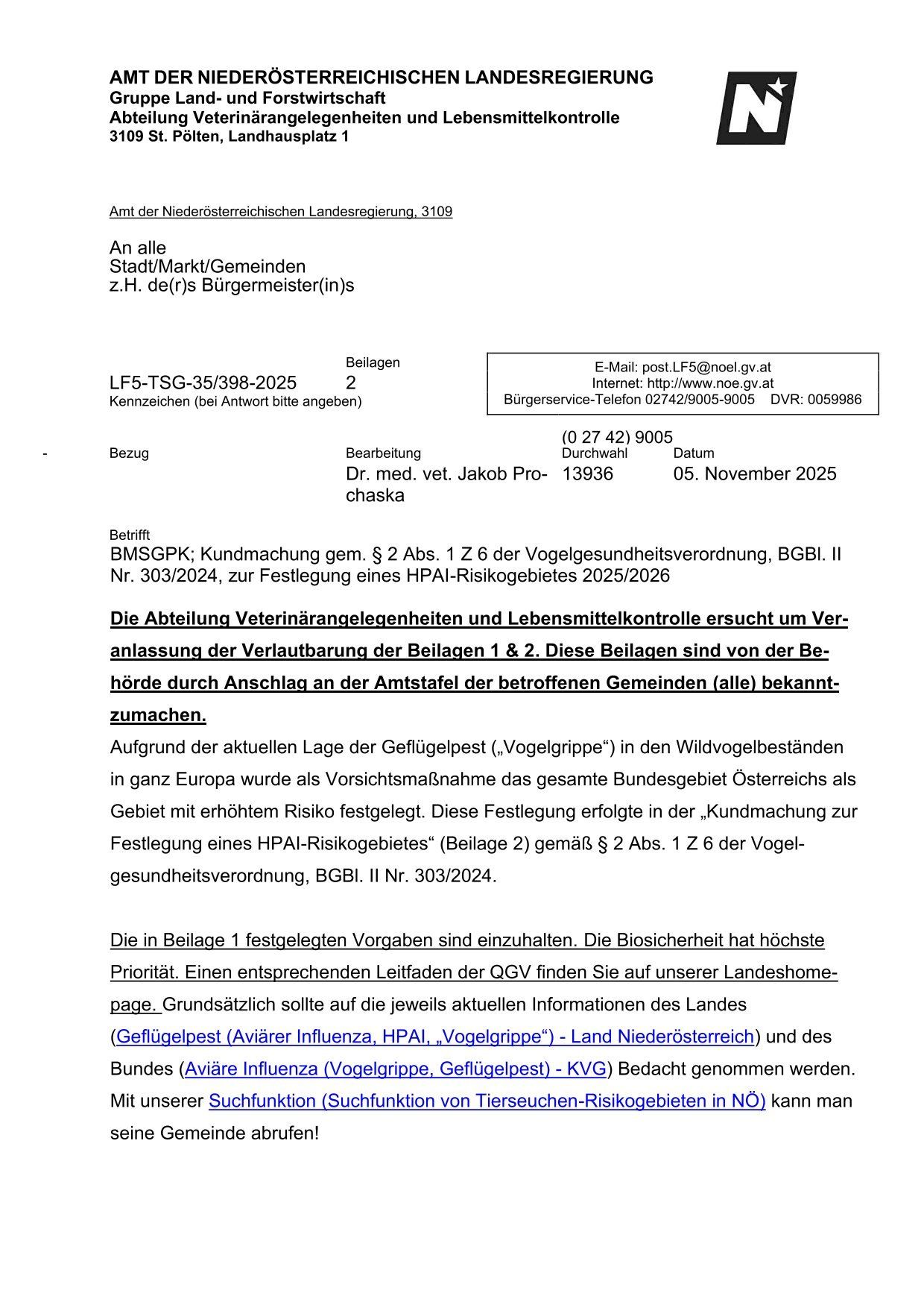 Official document from the Lower Austrian Provincial Government, regarding a risk assessment for HPAI. It includes a cover letter with details such as reference number, contact information, and dates. It outlines the need for risk assessment due to the current wild bird flu situation in Europe.