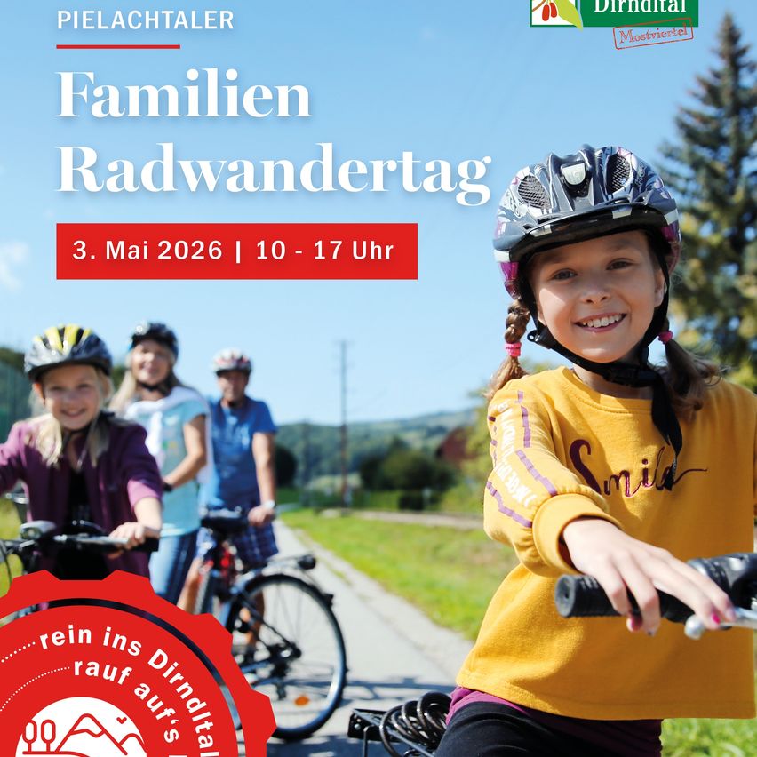 Poster für eine Familienradtour. Ein lächelndes Mädchen in einem gelben Shirt und Helm. Vier Radfahrer im Hintergrund. Das Datum ist der 3. Mai 2026, von 10 bis 17 Uhr.